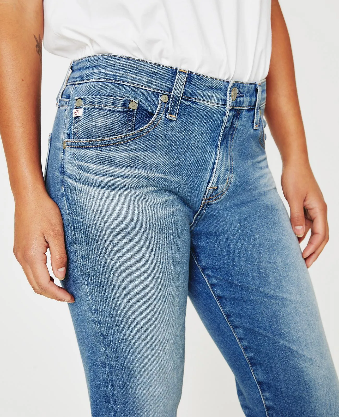 AG Denim Womens Ex-Boyfriend Jeans in Vintage 11-Year Saddle Peak Wash