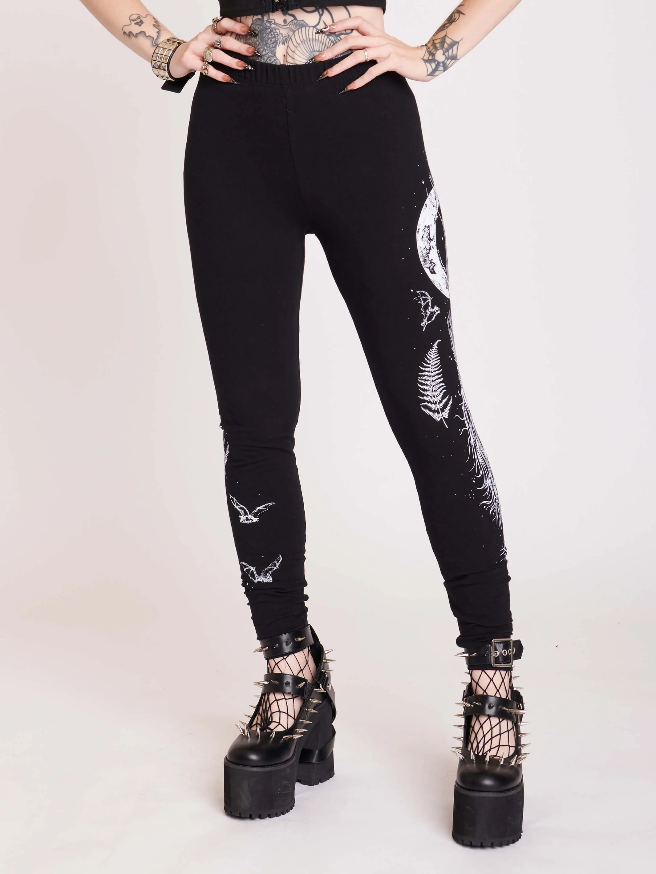 Broomstick Legging