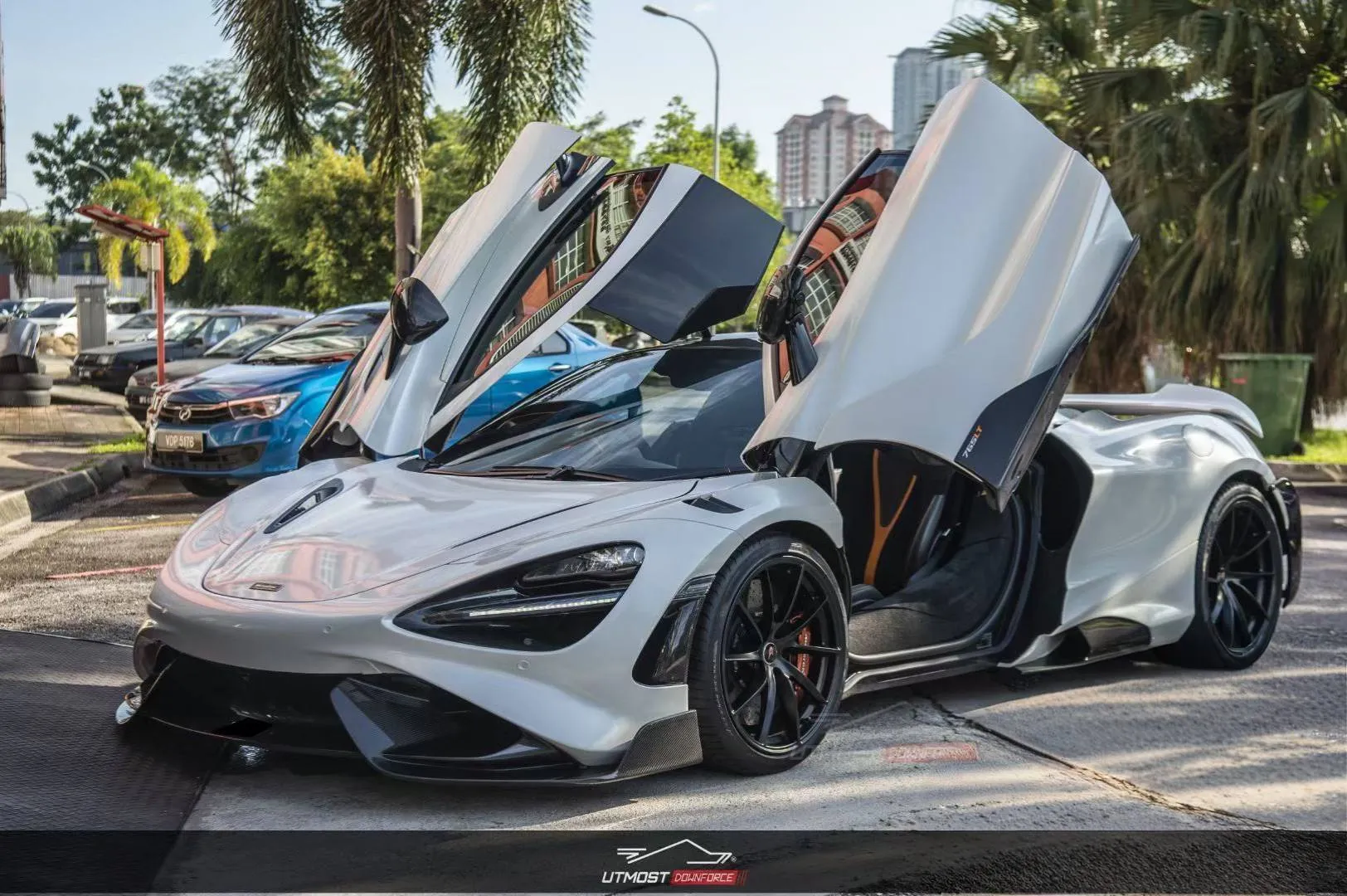 CMST Tuning 765lt Conversion Side Skirts for McLaren 720s 765LT 750s Carbon Fiber / FRP