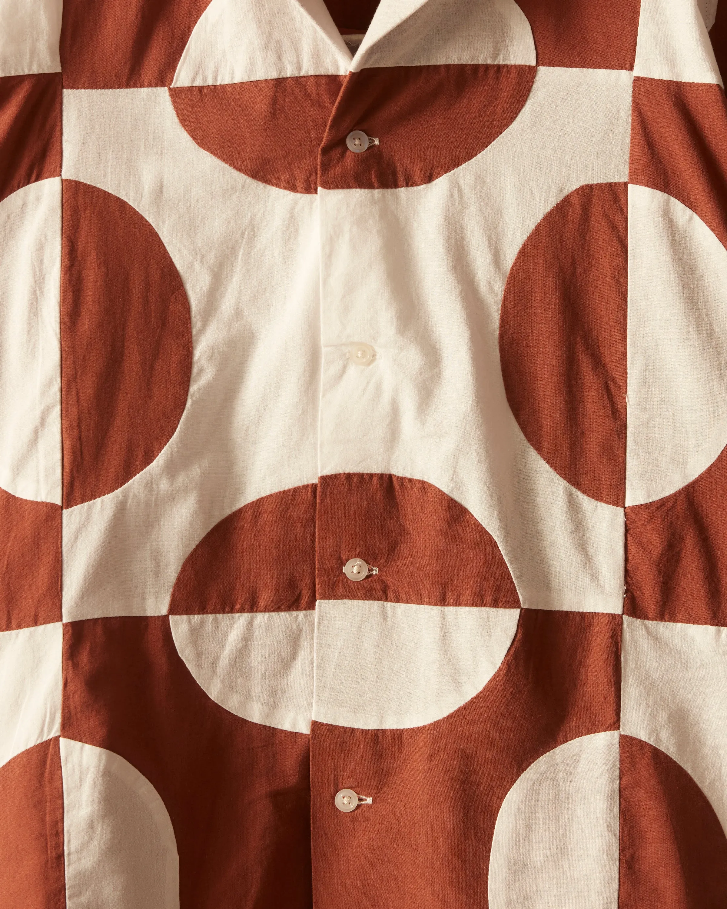 Duo Oval Patchwork Short Sleeve Shirt