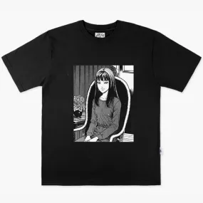 Horror Aesthetic Junji Ito Tomie Sitting and Staring T-Shirt