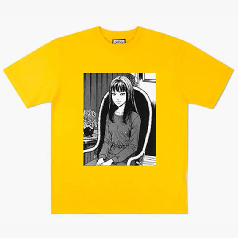 Horror Aesthetic Junji Ito Tomie Sitting and Staring T-Shirt