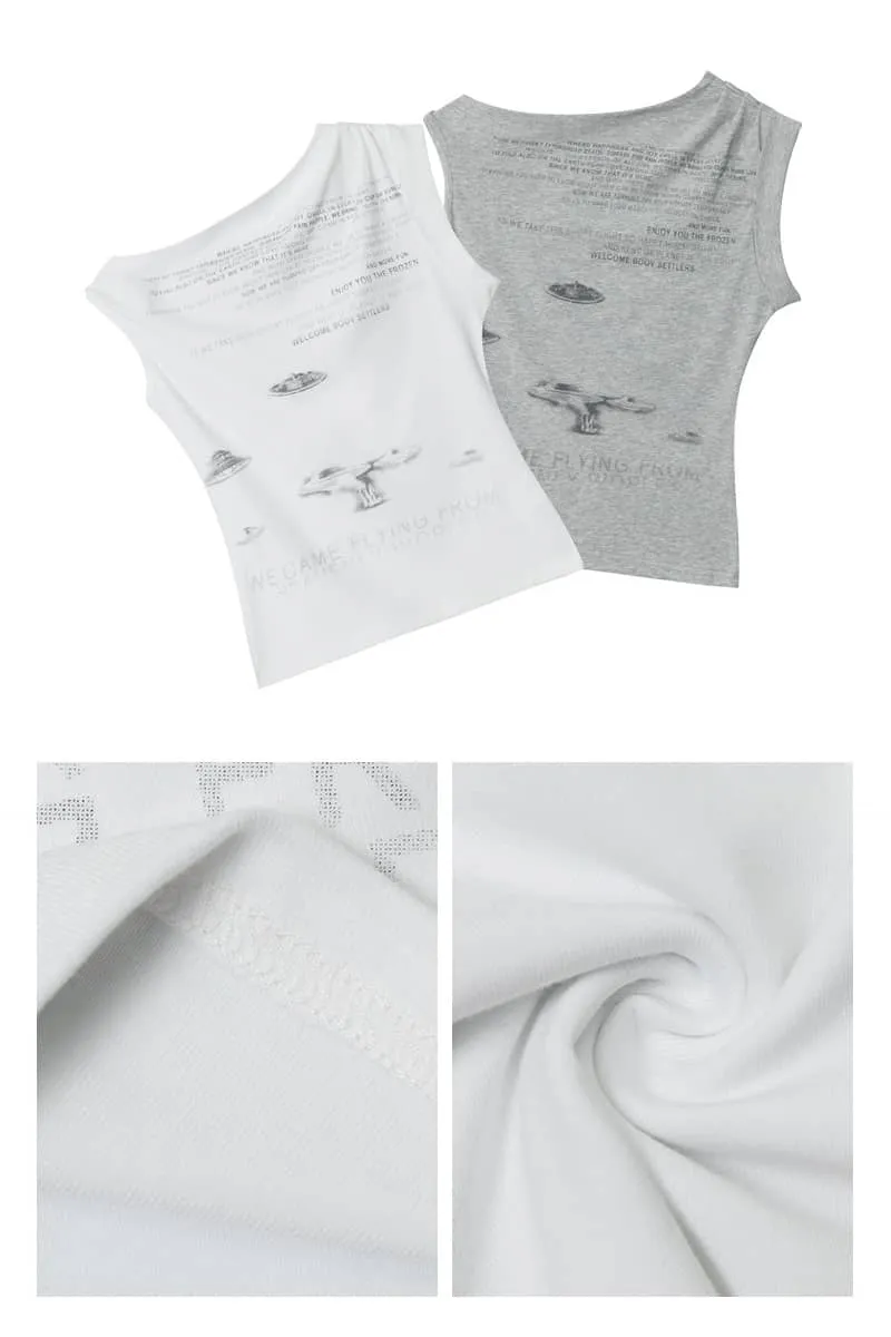 Irregular shoulder T-shirt