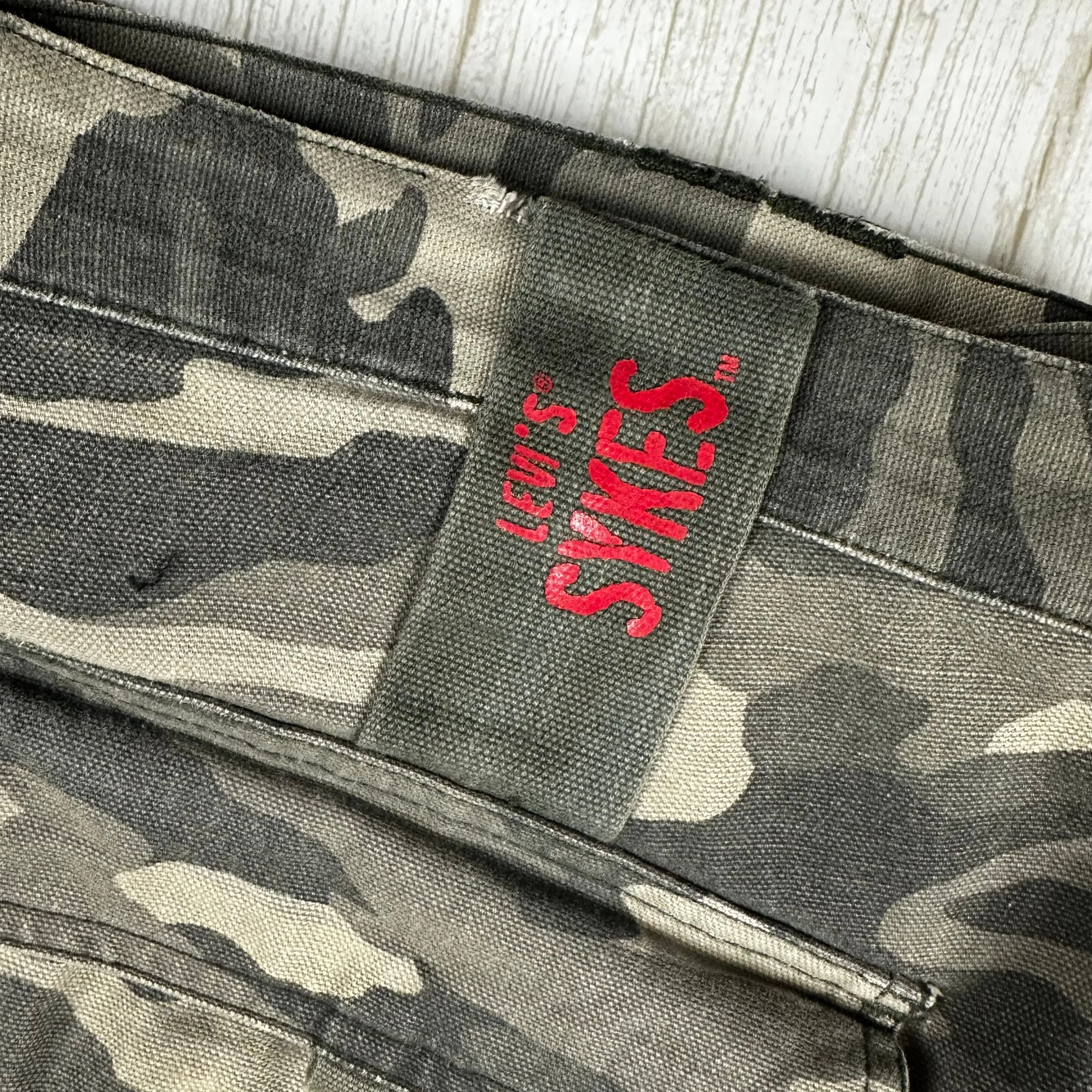 Levis Sykes Y2K Camo Cargo Pant-Size 36/34