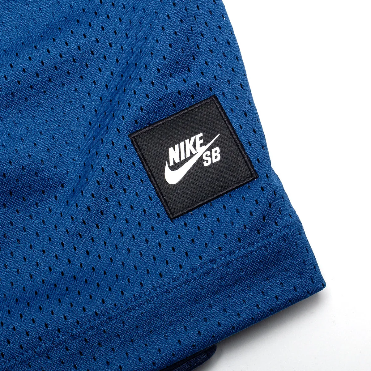 Reversible Mesh Short