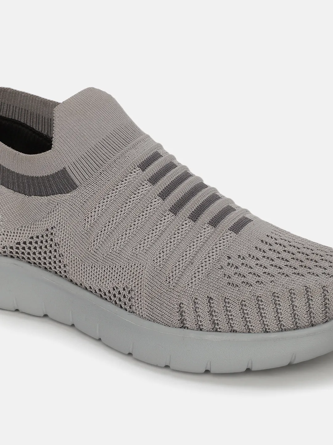 Women Lightweight Slip-On Sneakers